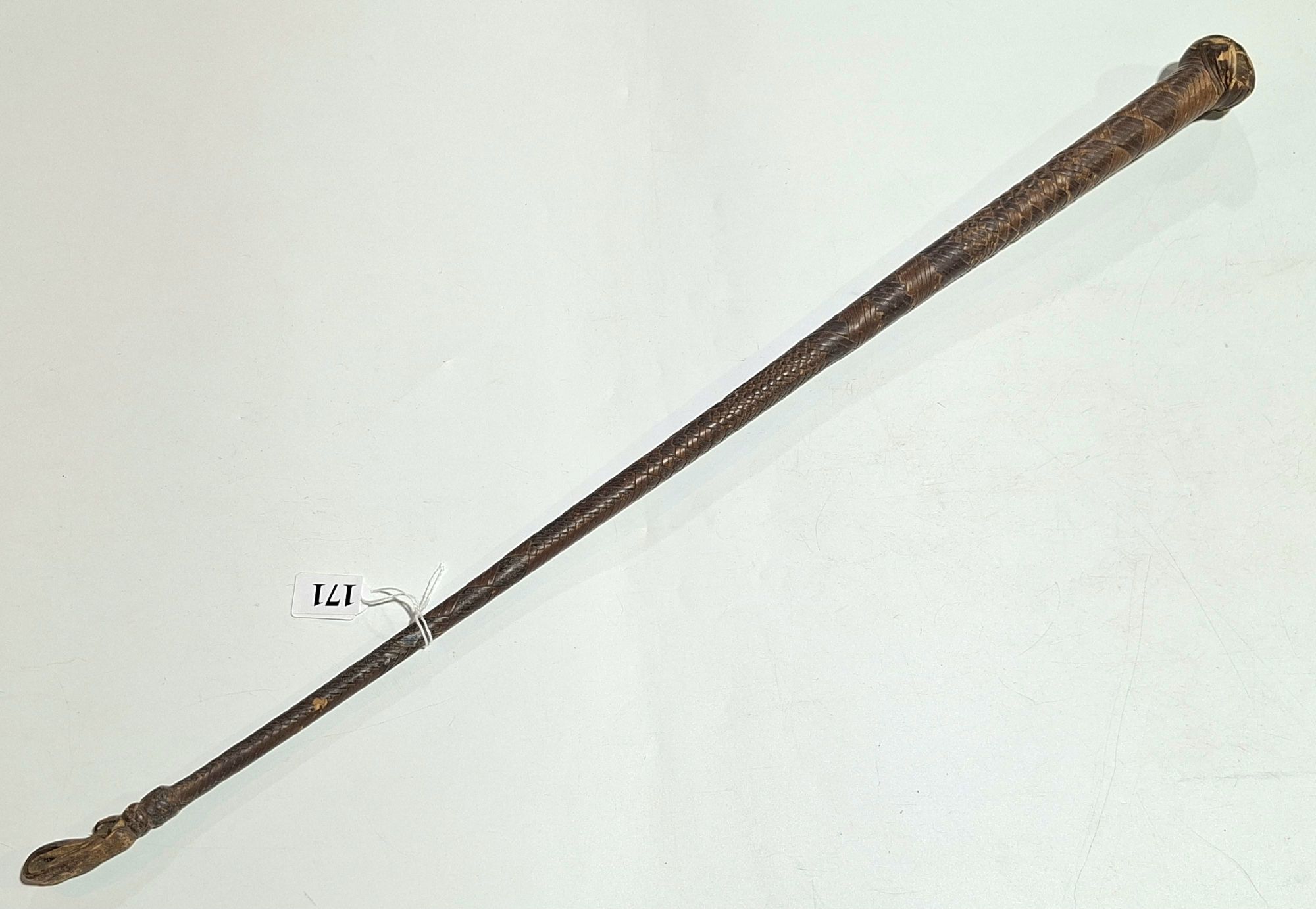 171 · ANTIQUE RIDING CROP