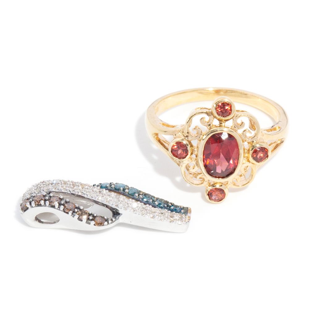 137 · 9ct Ring and Pendant