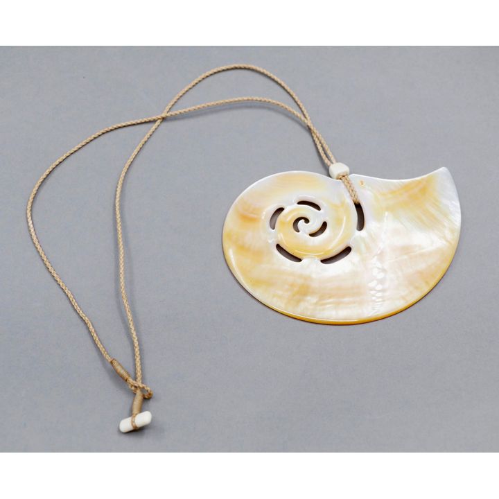 Steve Myhre - Nautilus-shaped mother-of-pearl pendant