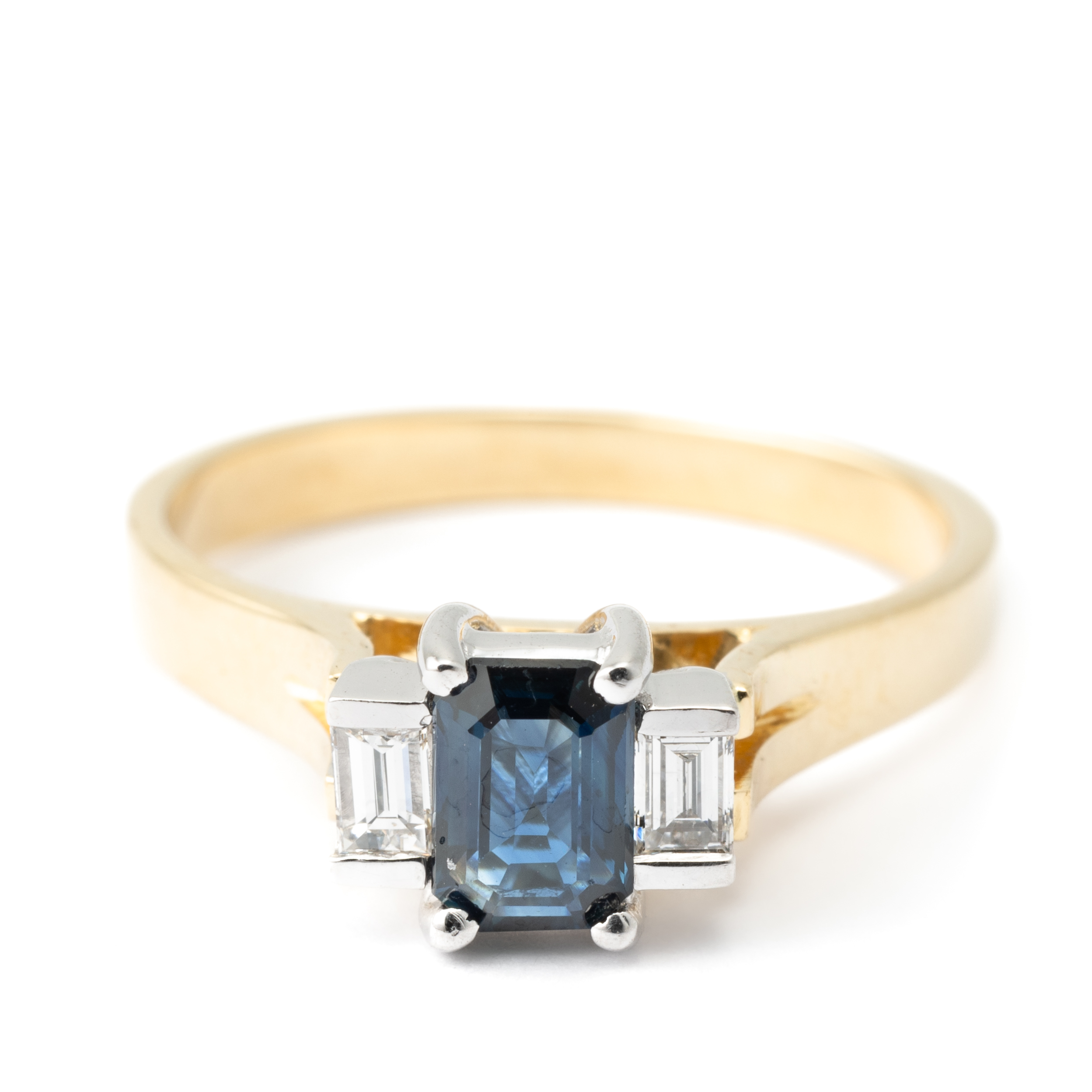 278 · 18ct Yellow Gold Sapphire & Diamond Ring