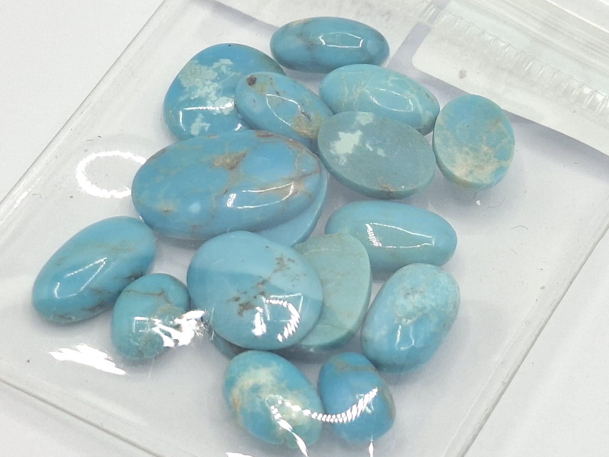 21 · TURQUOISE GEMSTONES