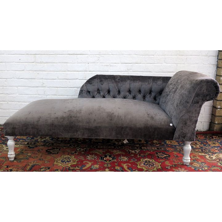 UPHOLSTERED CHAISE LONGUE