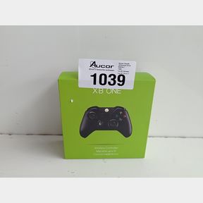 REPLACEMENT WIRELESS XBOX ONE COMPATIBLE CONTROLLER W/ AUDIO - BLACK