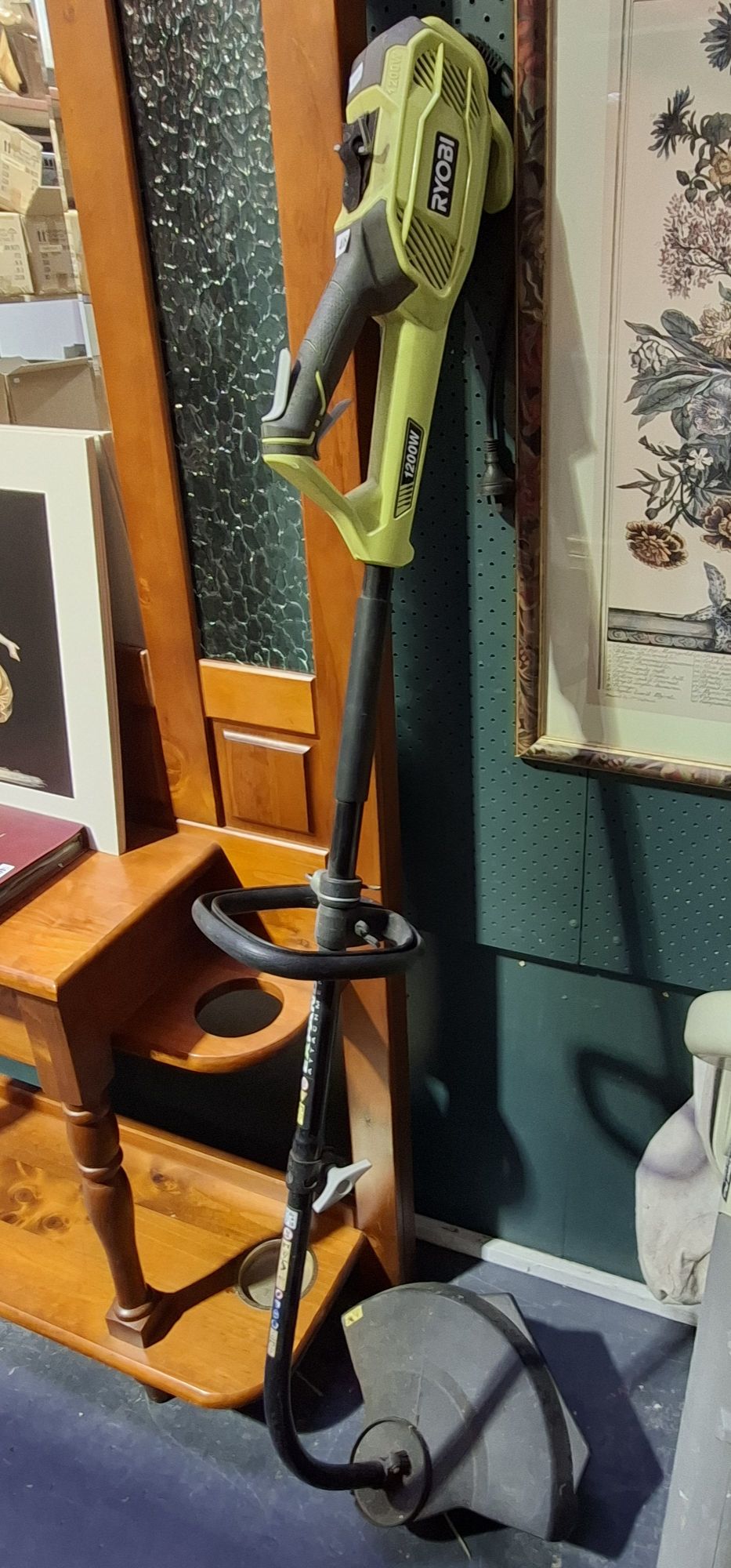 Ryobi Lawn Trimmer