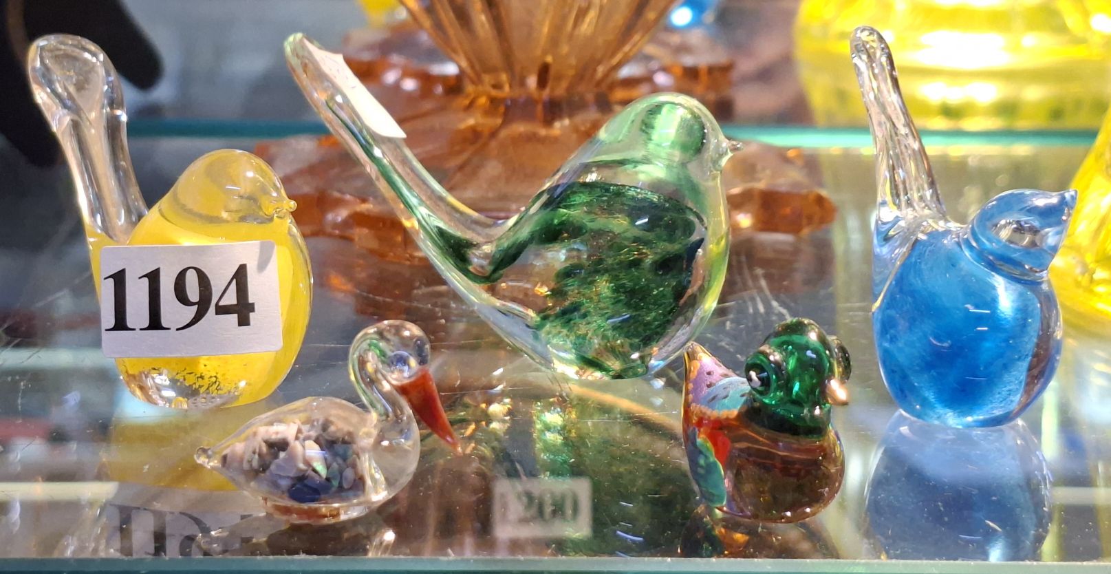 1194 · ART GLASS BIRDS
