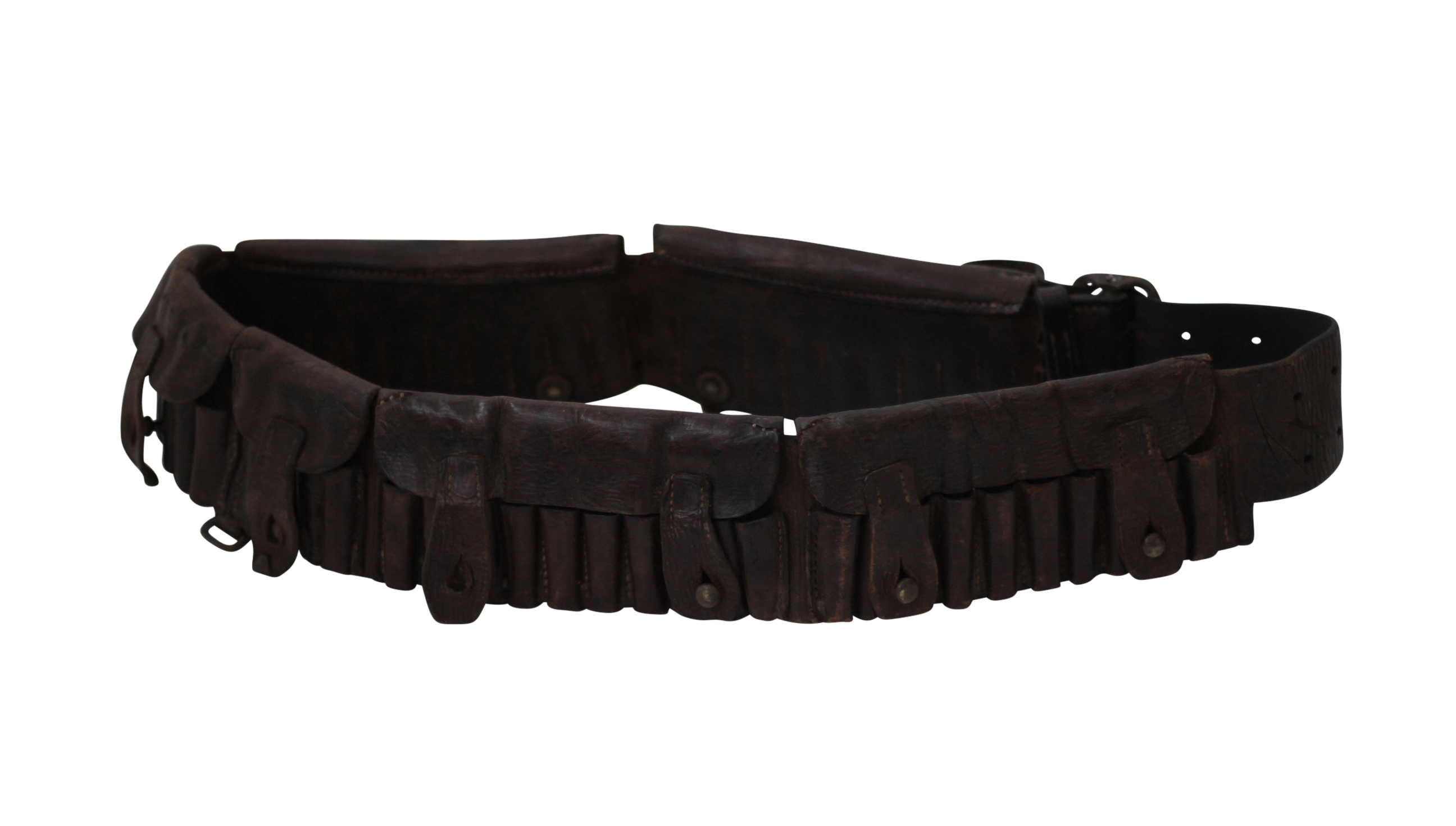 476 · Military Hats & Uniforms