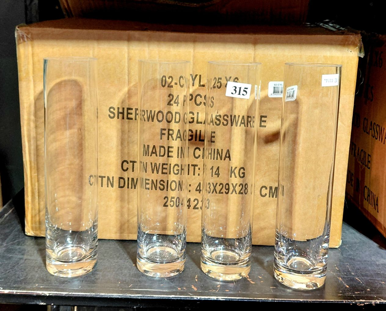 315 · FLORISTS GLASS VASES