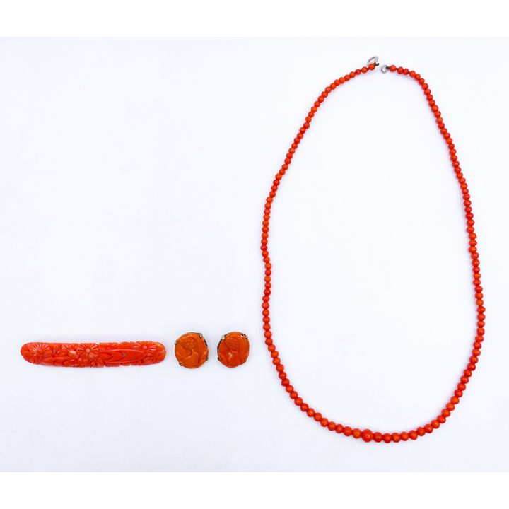 Box Antique Carved Pink Coral Jewerly - 24 Grams TW