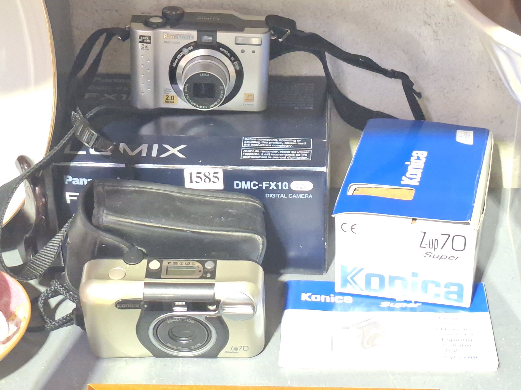 DIGITAL CAMERA'S