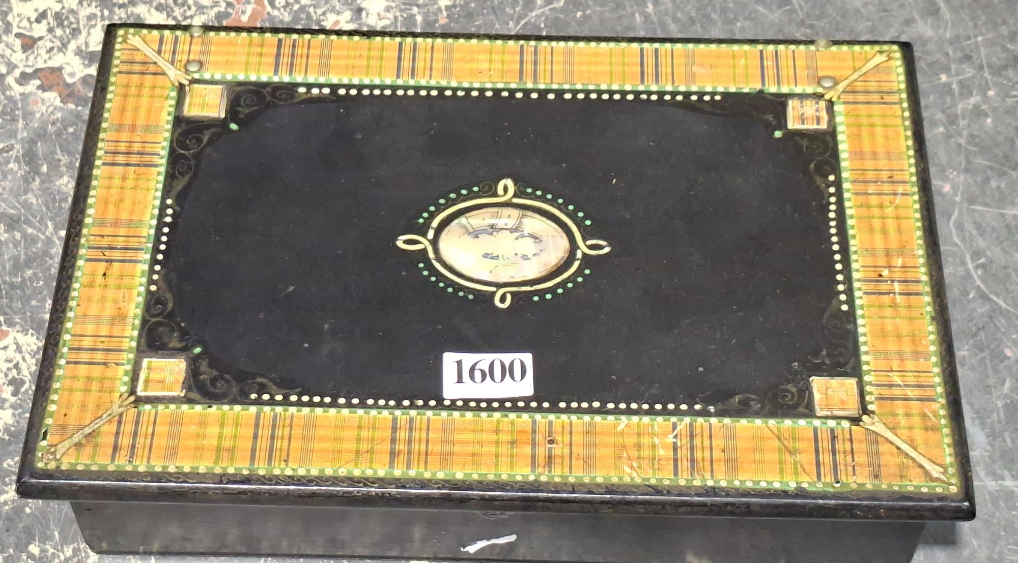 VICTORIAN TRAVELLING WRITING SLOPE