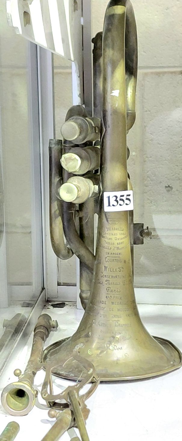 ANTIQUE TRUMPET AND ACCESSORIES