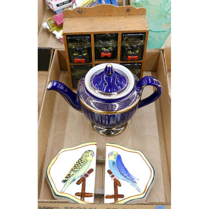 Box Parrot Porcelain Trivet etc.