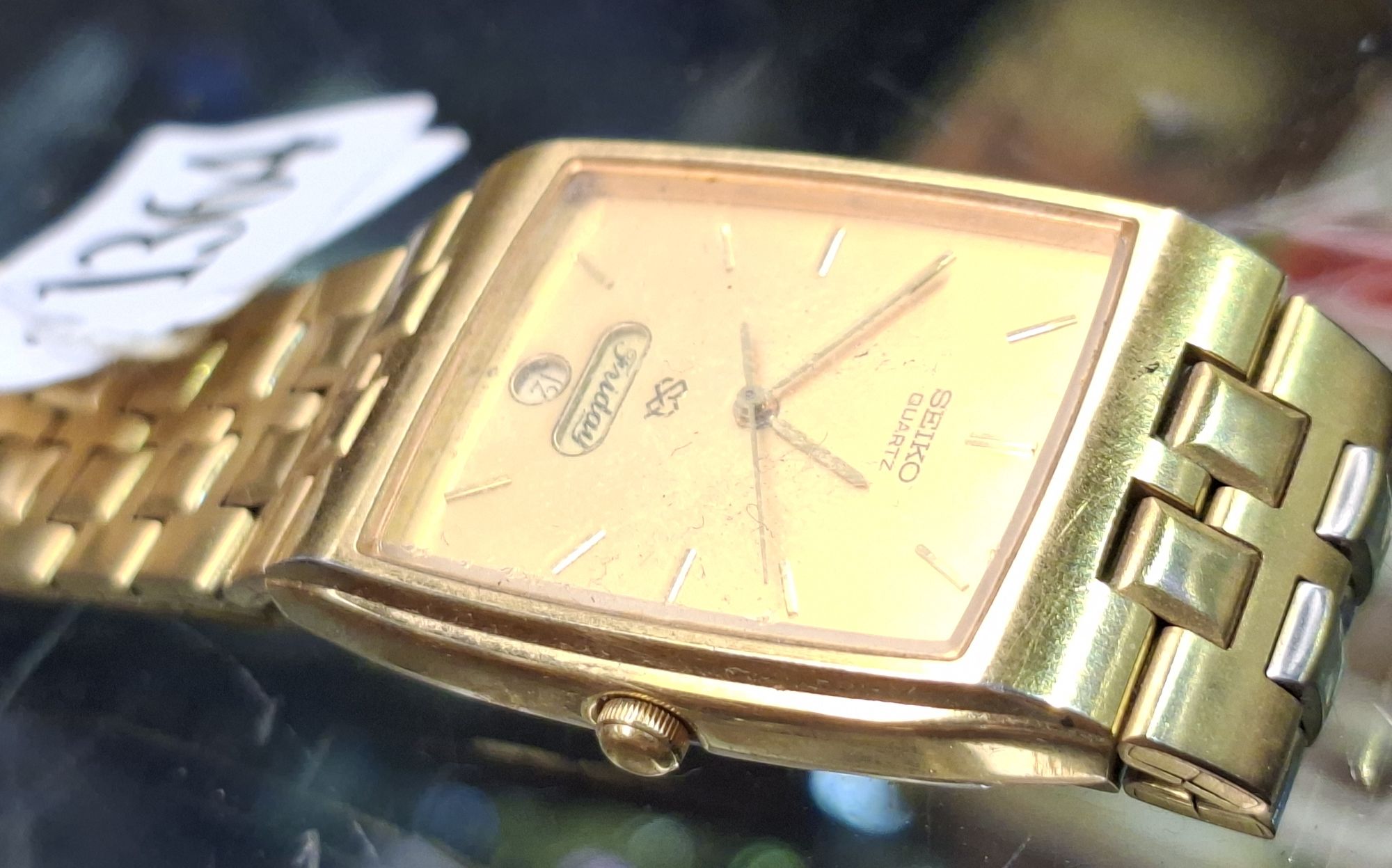 MENS SEIKO QUARTZ CALENDAR WATCH