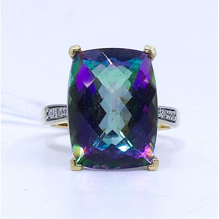Ladies 14k Mystic Topaz & Diamond Ring Size 7