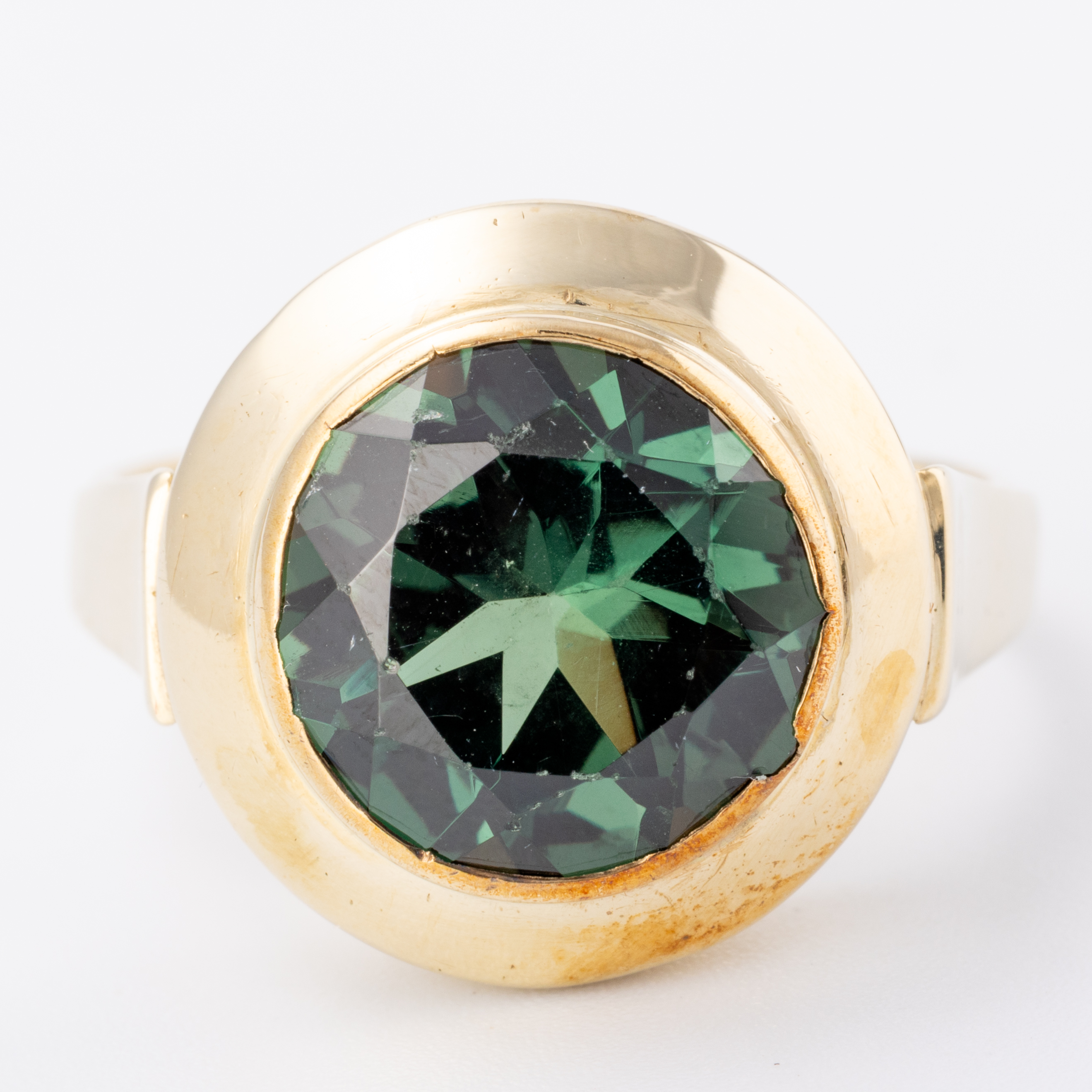 Deep Green Stone 8k Gold Ring