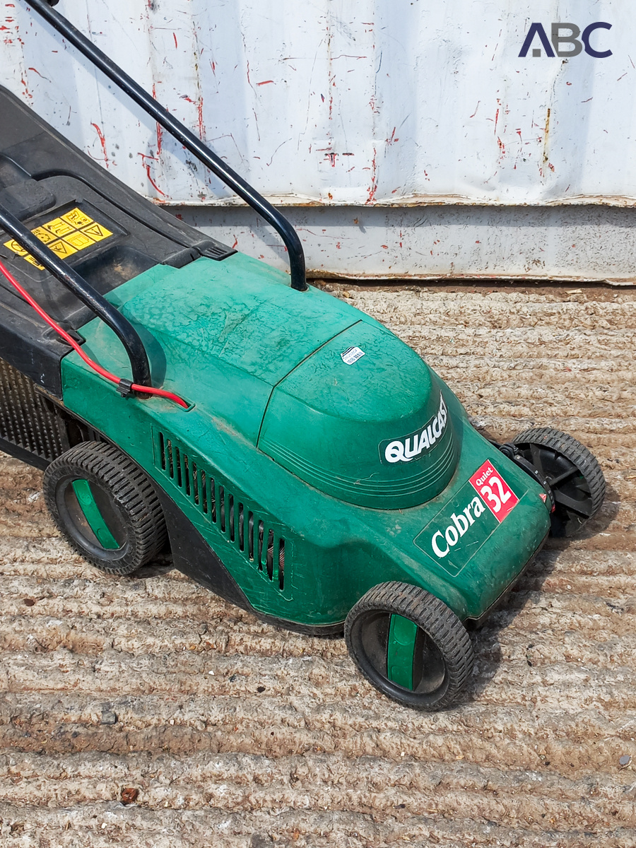 Qualcast Cobra 32 Electric Lawnmower 1 ABC Auctions