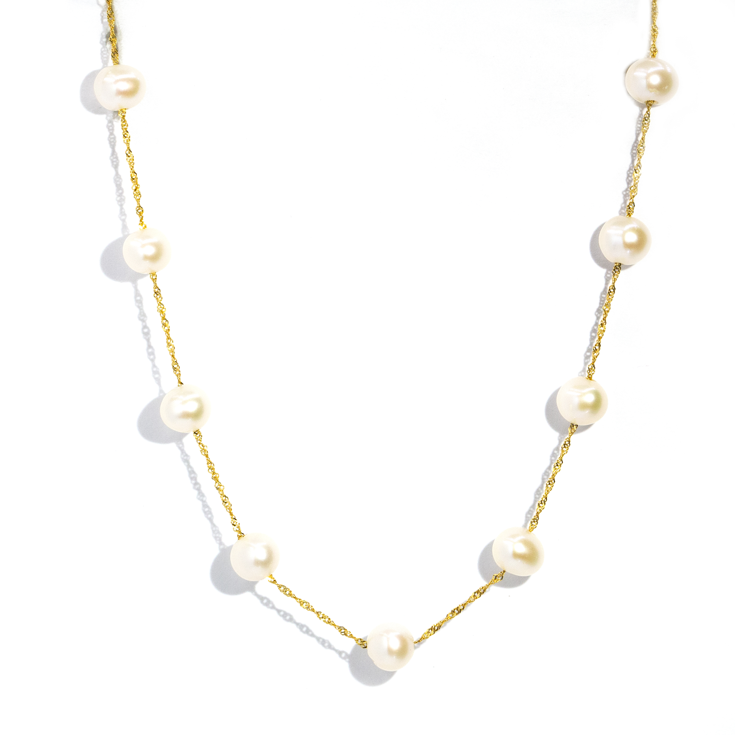 212 · 14 Carat Gold Pearl Necklace