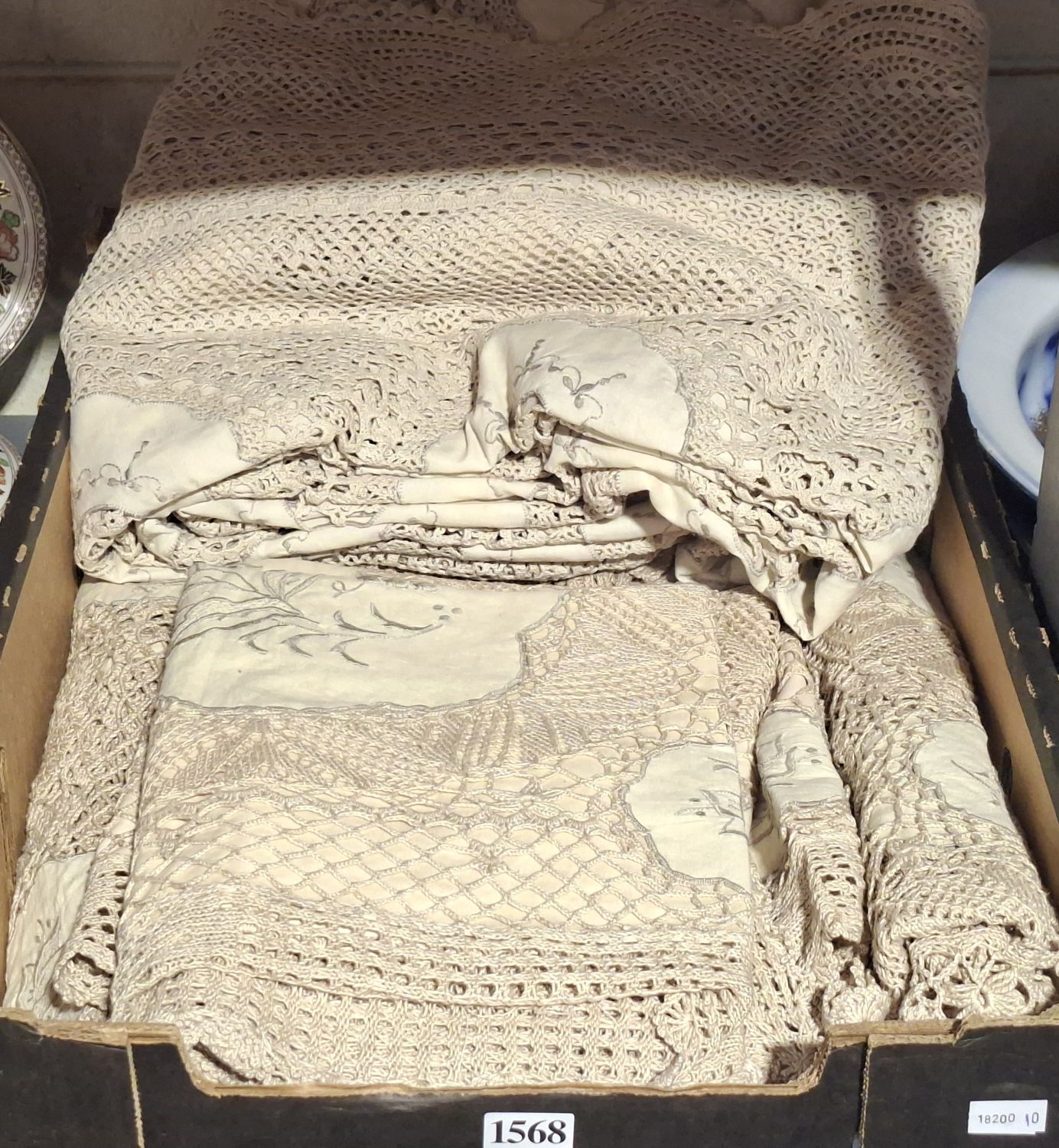 Table And Bed Linen