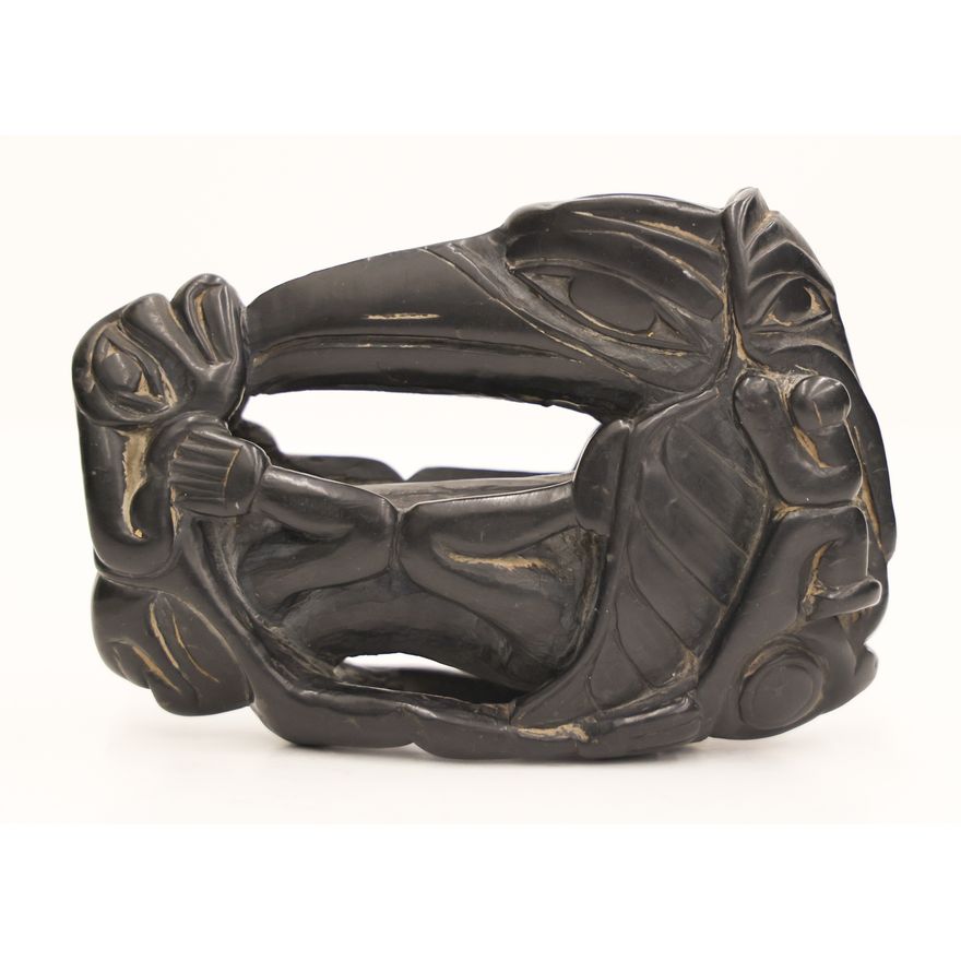 Antique Haida Argillite Raven Pipe