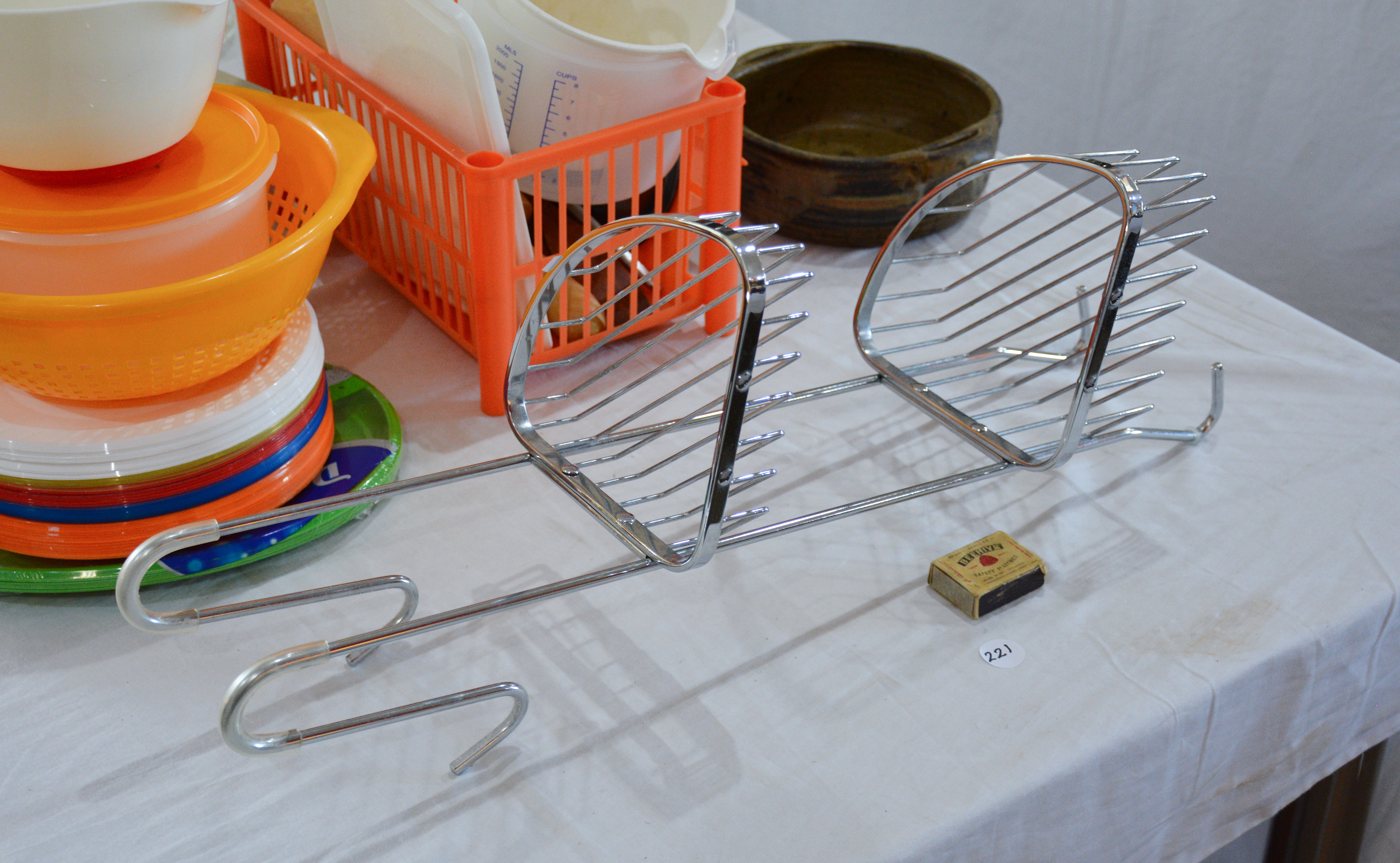 Metal Hanging Bathroom Double Tray Rack — NZ auction result