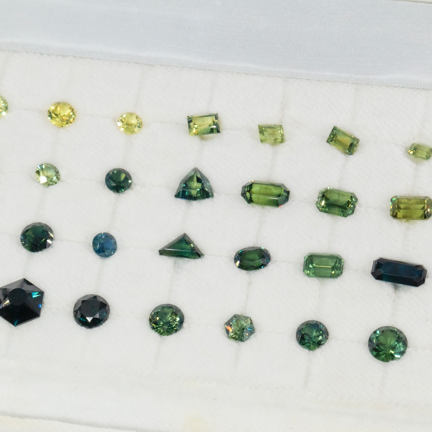 Mixed Lot of Faceted Sapphires