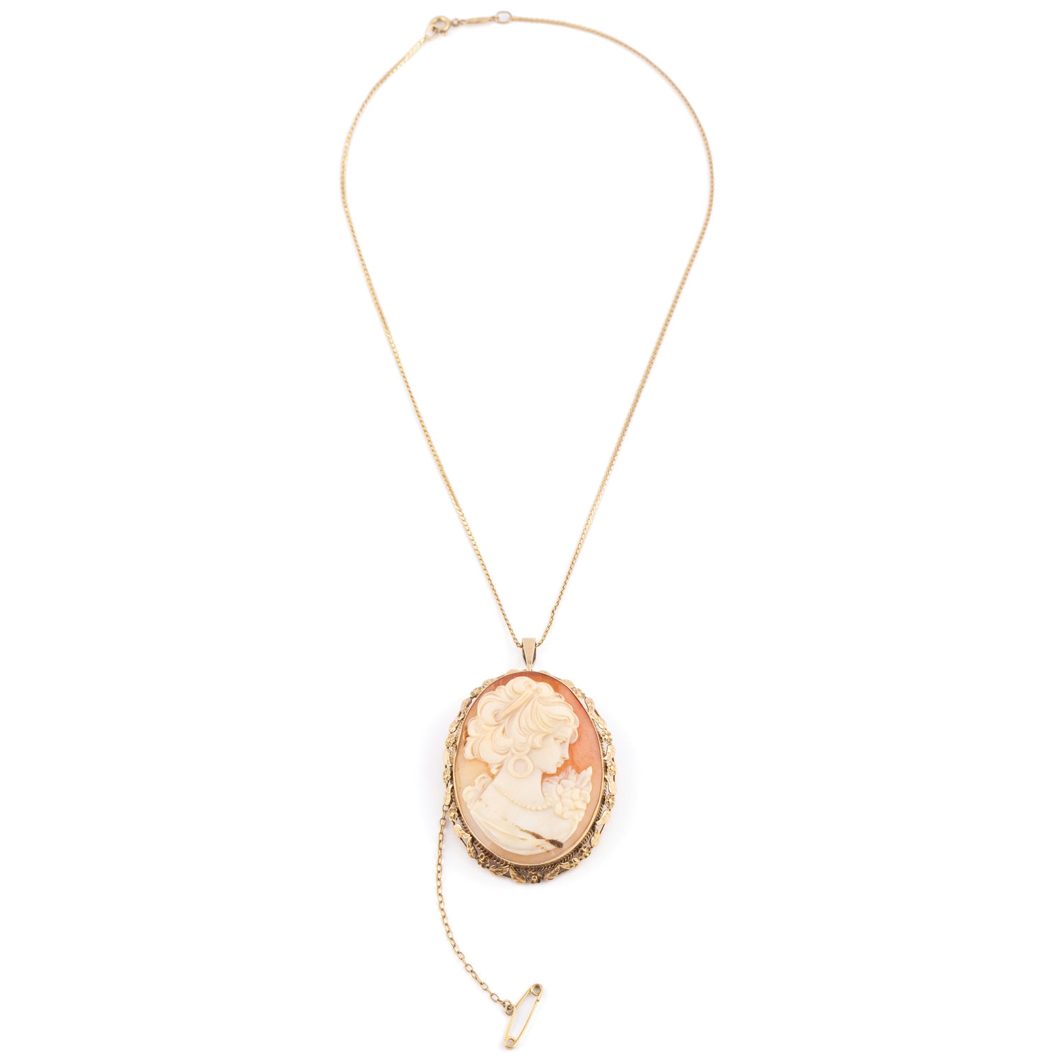 431 · Cameo Pendant/Brooch with Chain 9ct