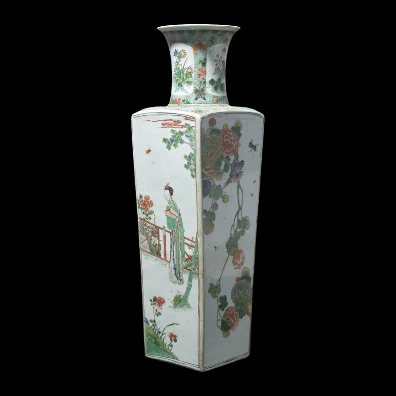 A Chinese Famille Verte Porcelain Square Baluster Vase, Kangxi Period
清康熙 五彩人物花鳥圖四方瓶