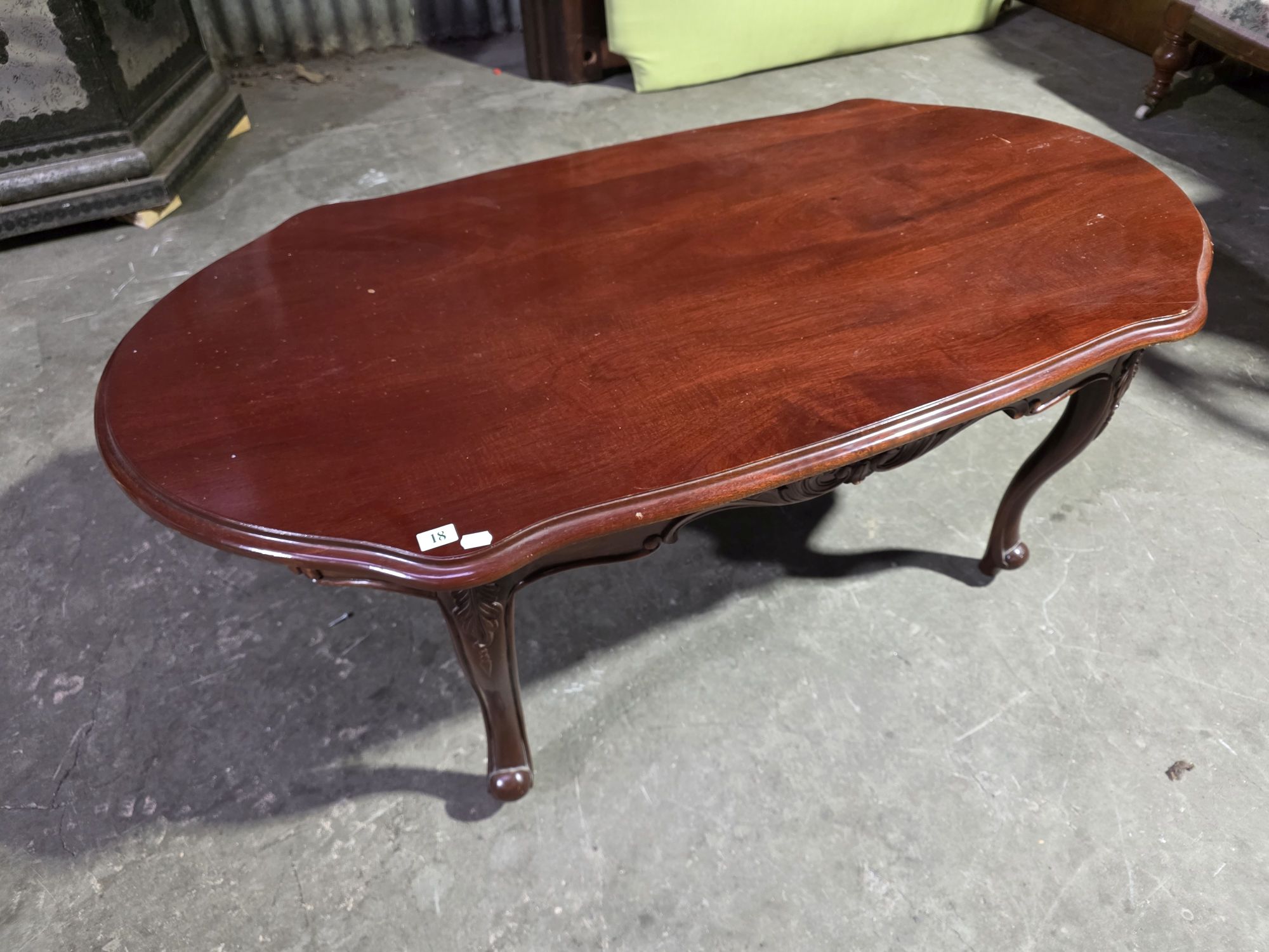 18 · MAHOGANY COFFEE TABLE