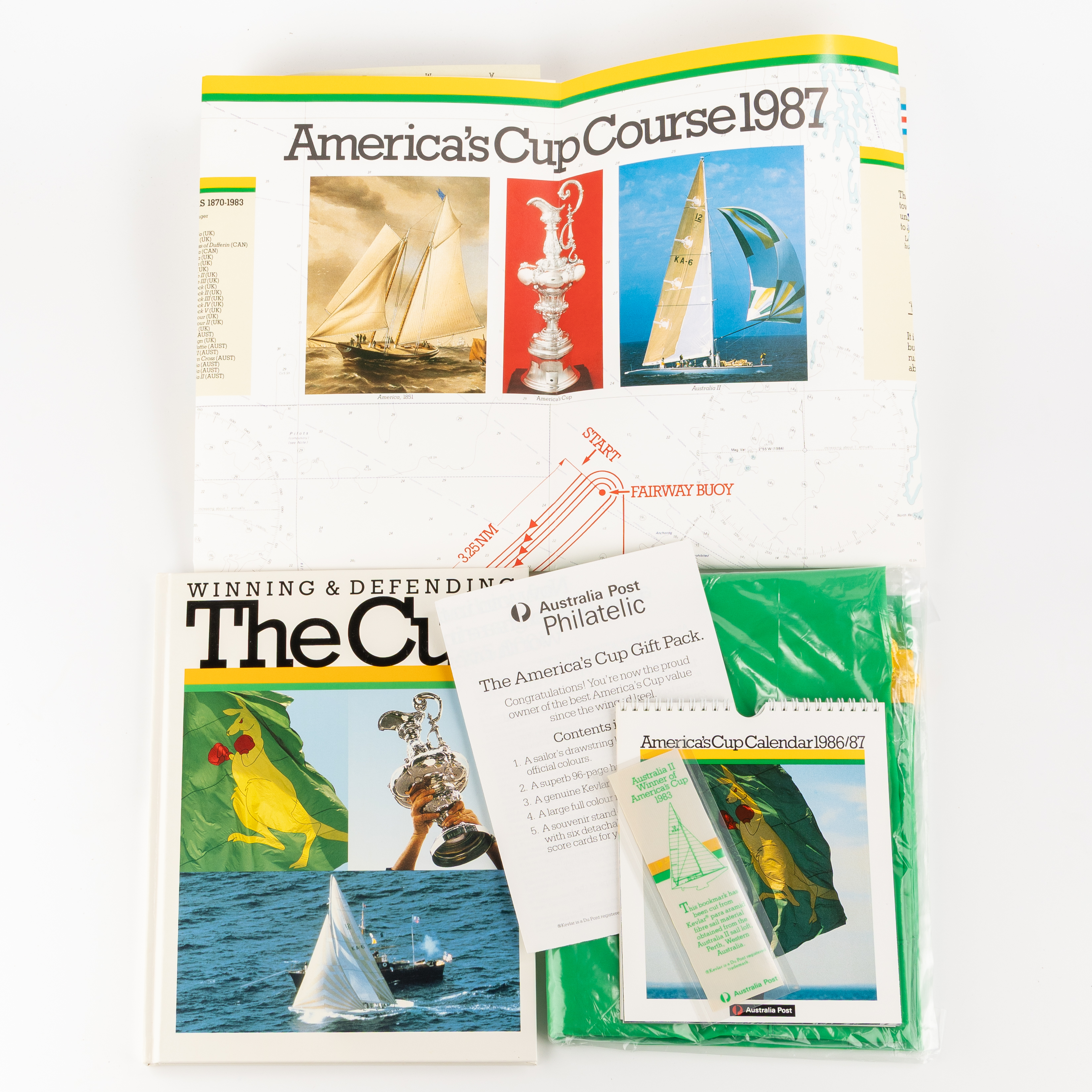 135 · Australia Post - America's Cup Gift Pack , 1987,  UNC
