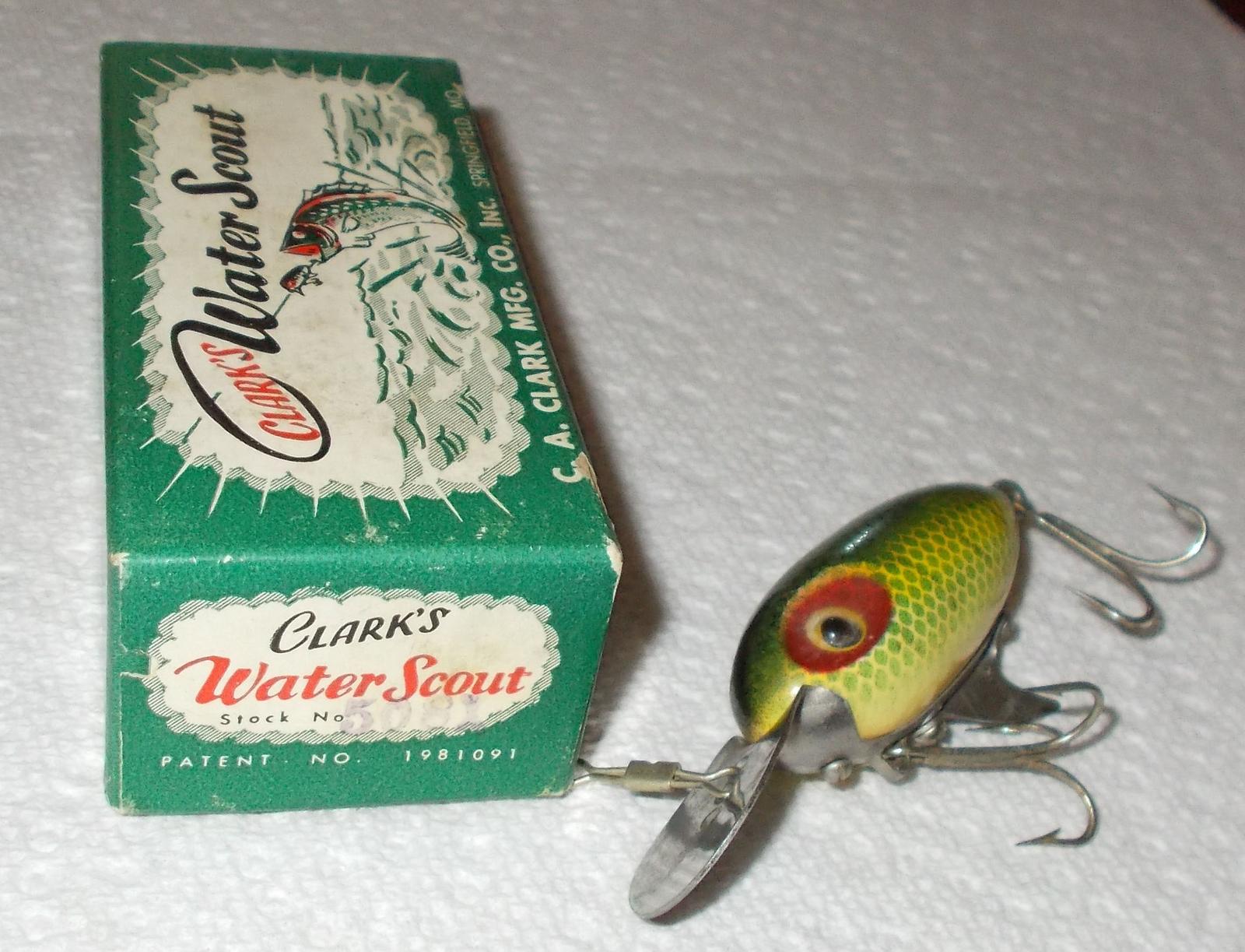 HG0027 Vtg Clark's Early Version Water Scout Fishing Lure