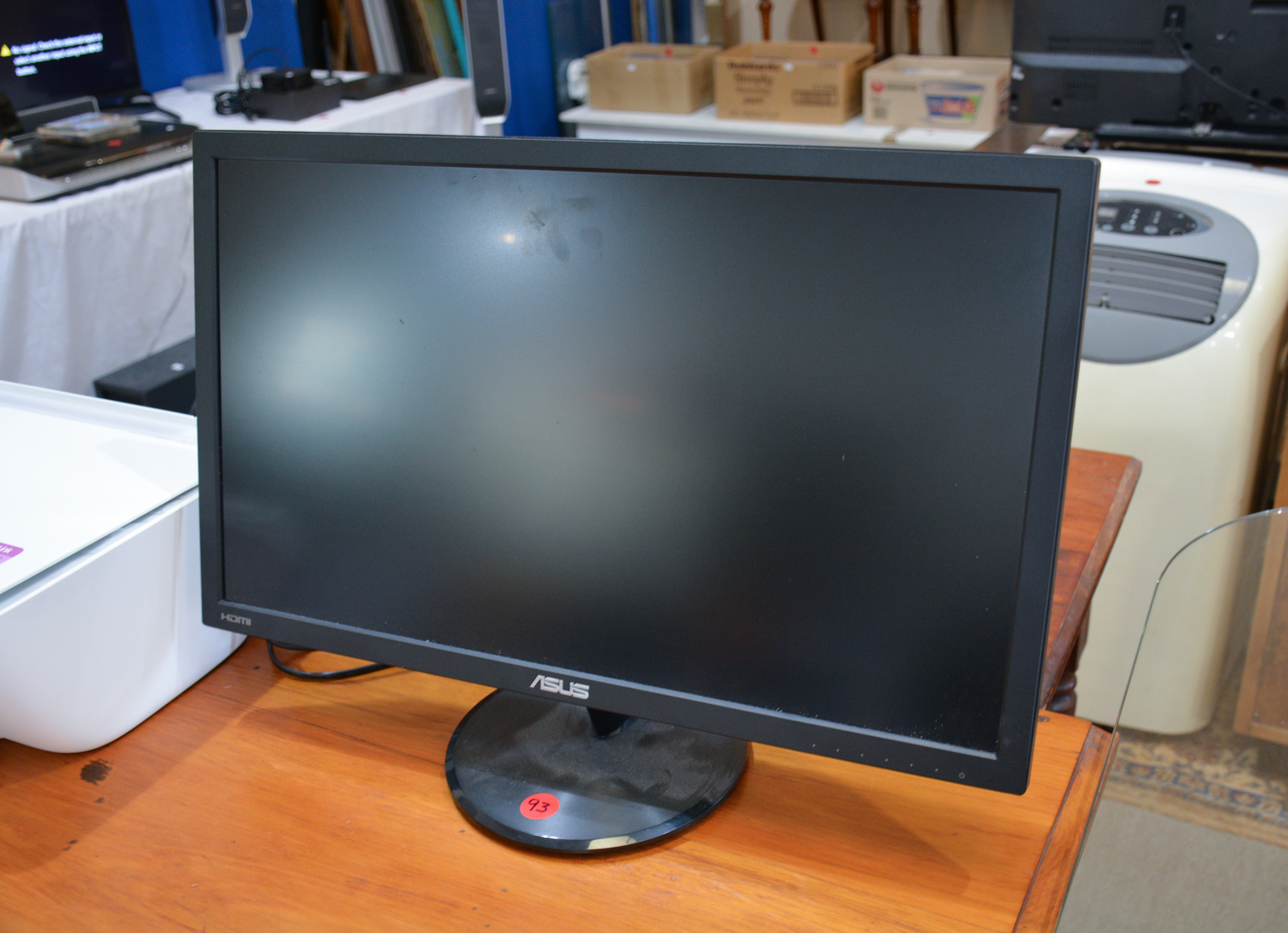 ASUS Monitor — sold at auction in New Zealand for $35