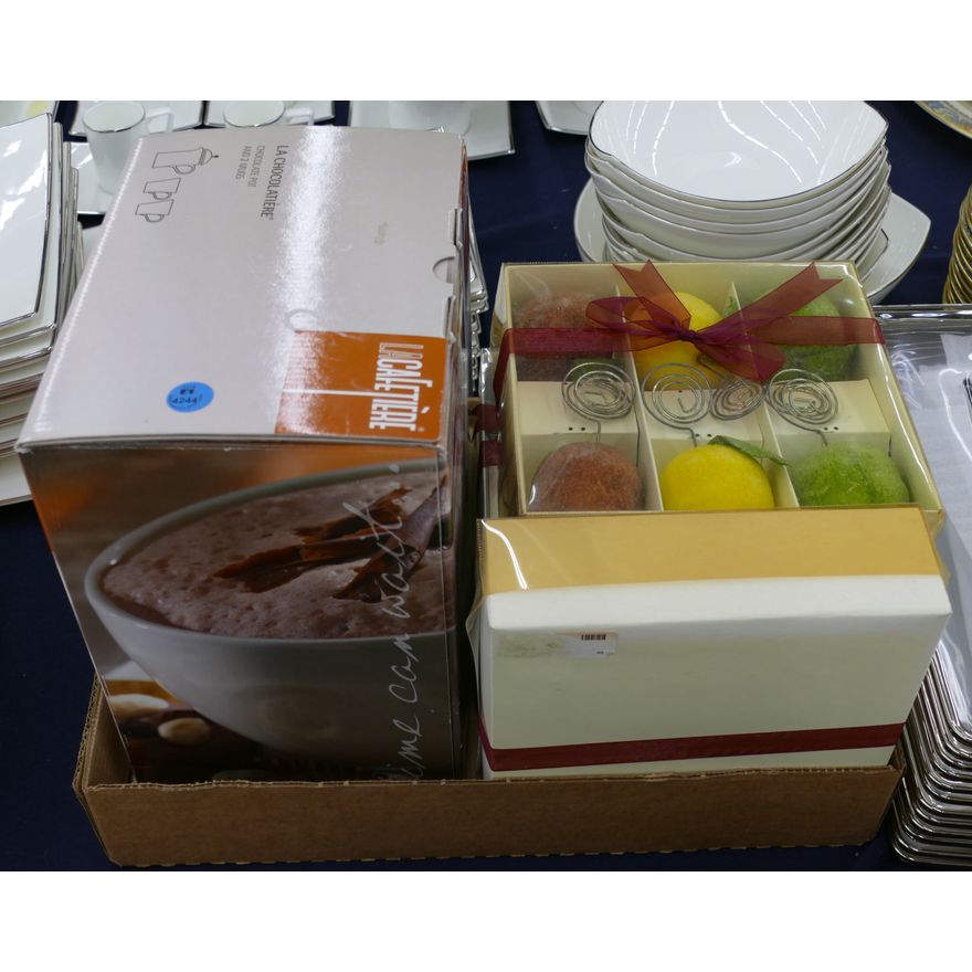 Box Hot Chocolate Service Etc.