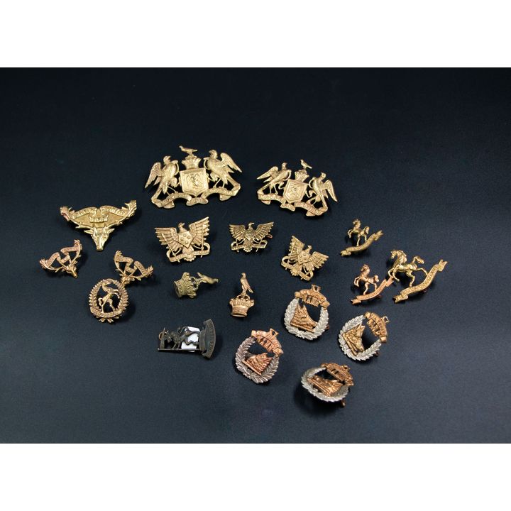 MOUNTED RIFLES BADGES