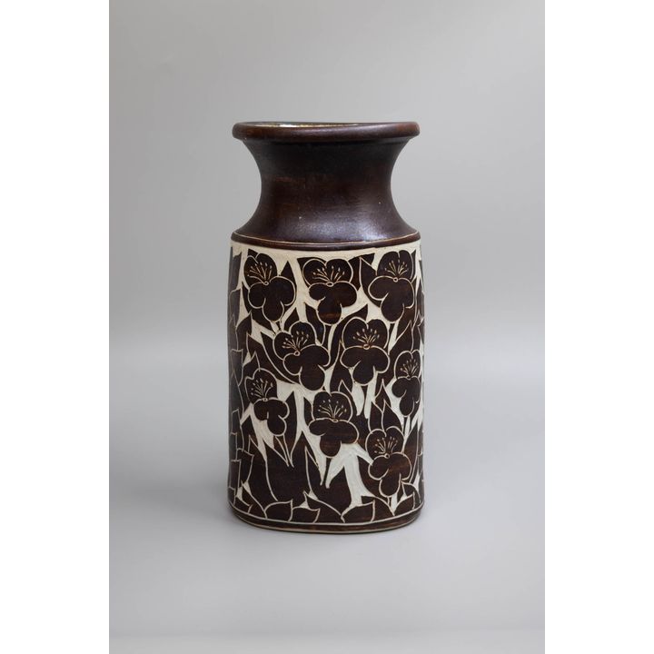 Graeme Storm - Tall porcelain vase