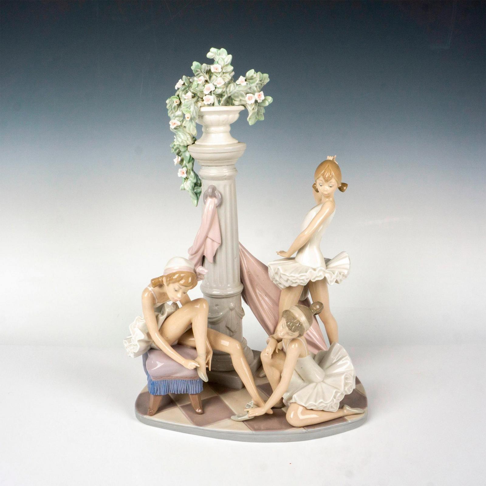 Ballet Trio Lladro - 01015235 - Entertainment and the Arts Lladro Figurines  & Collectibles