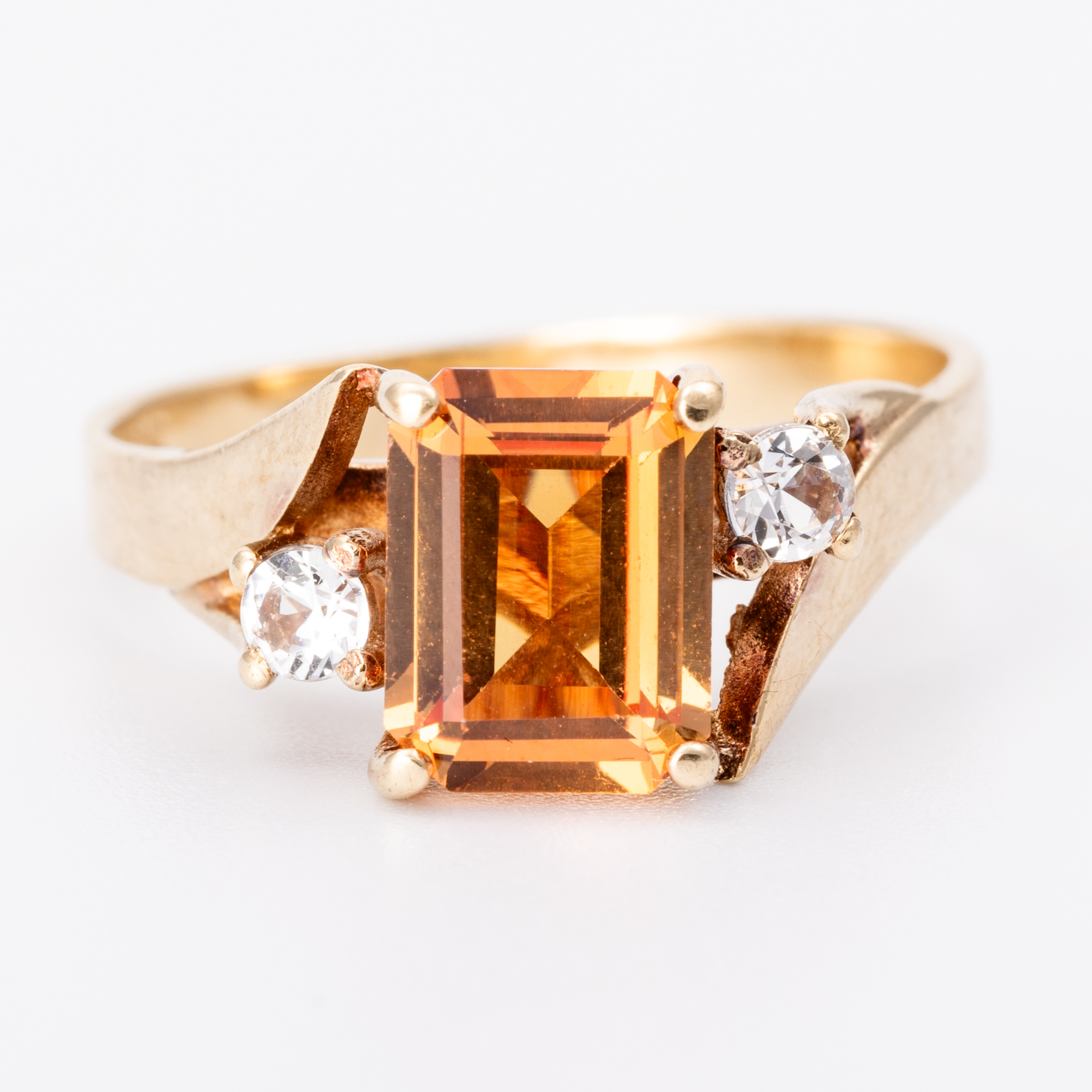 Cocktail Ring in 9ct Gold