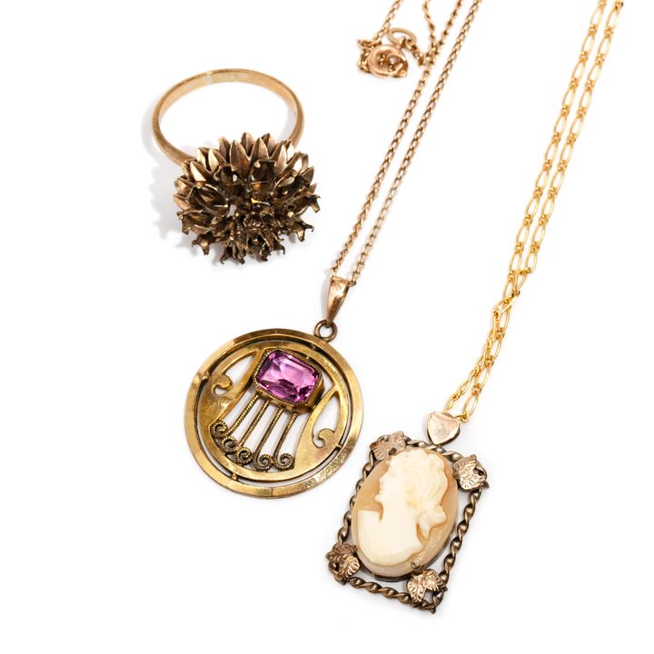 Two 9 Carat Gold Chains with Gold Plated Pendants, 14ct Gold Ring Mount, & 18ct Gold Backings.