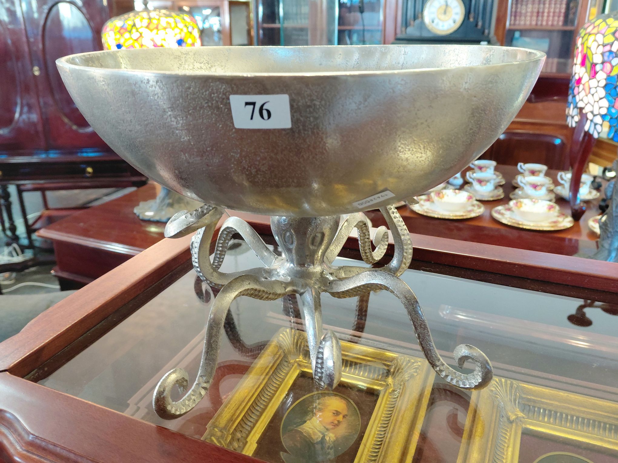 DECORATIVE FRUIT BOWL