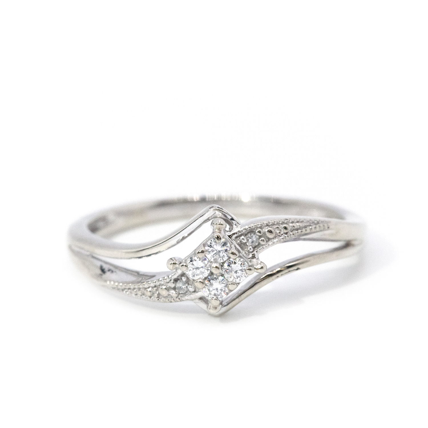 10ct Gold Diamond Ring