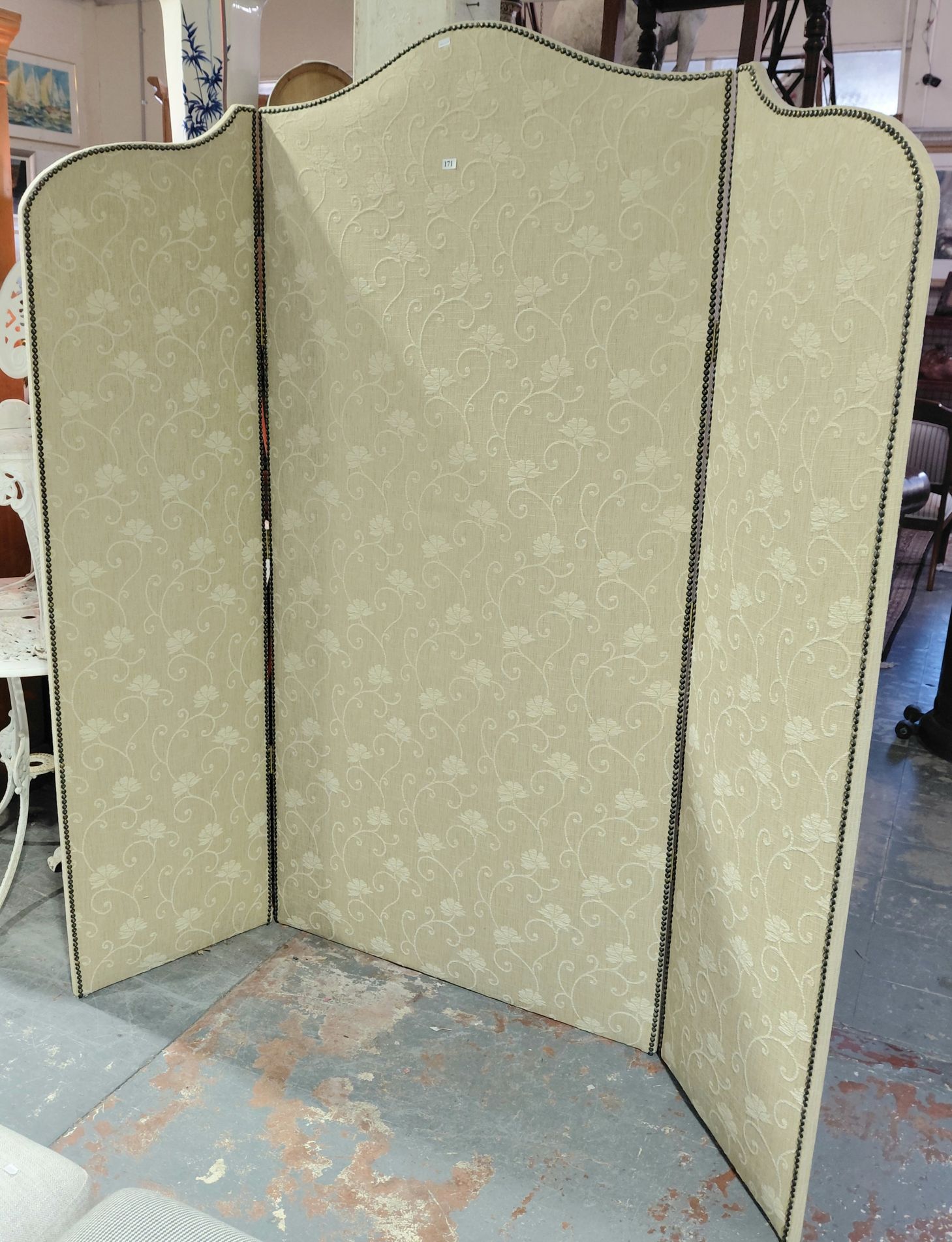171 · FRENCH STYLE SCREEN