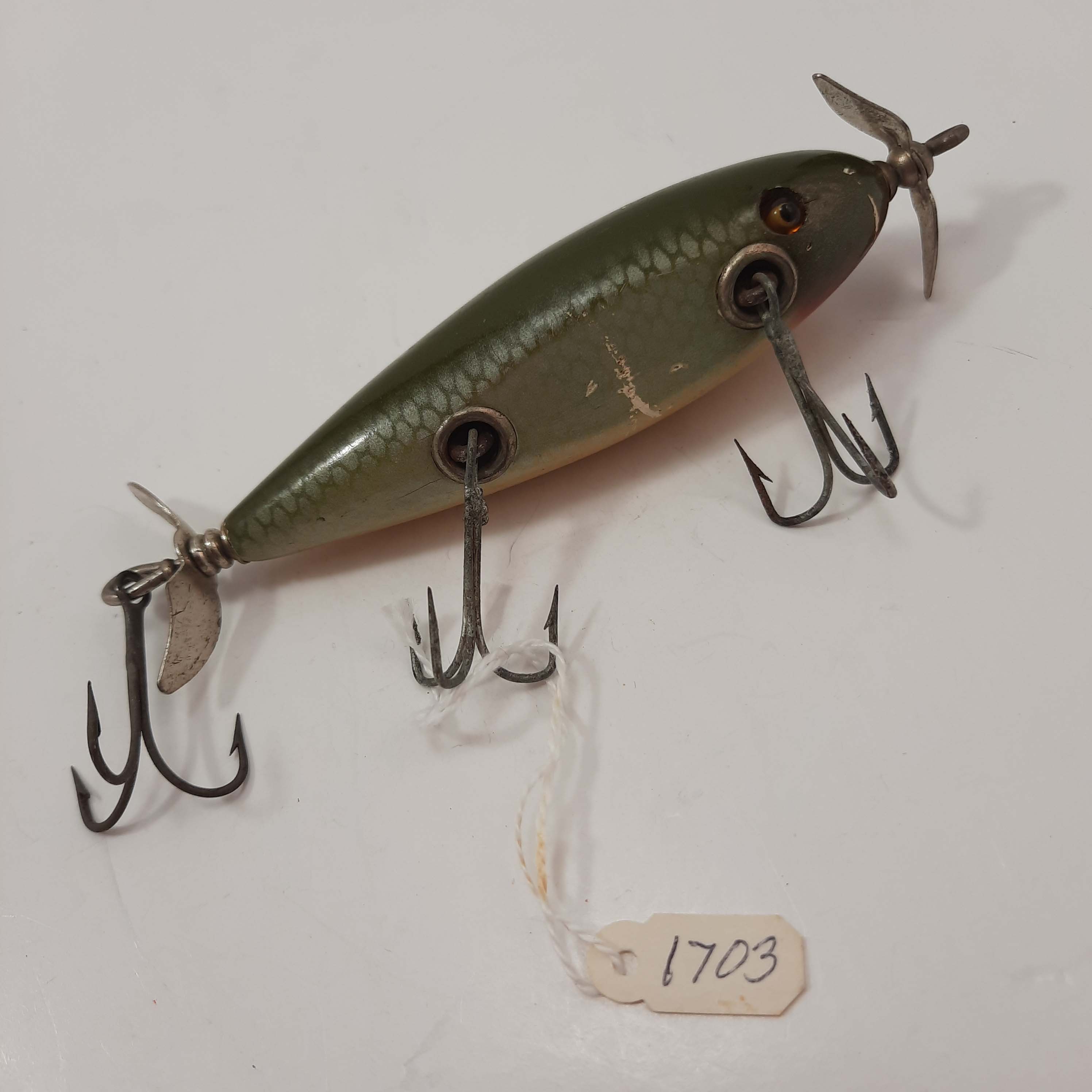 Injured Minnow Wood Glass eyes w Propellers