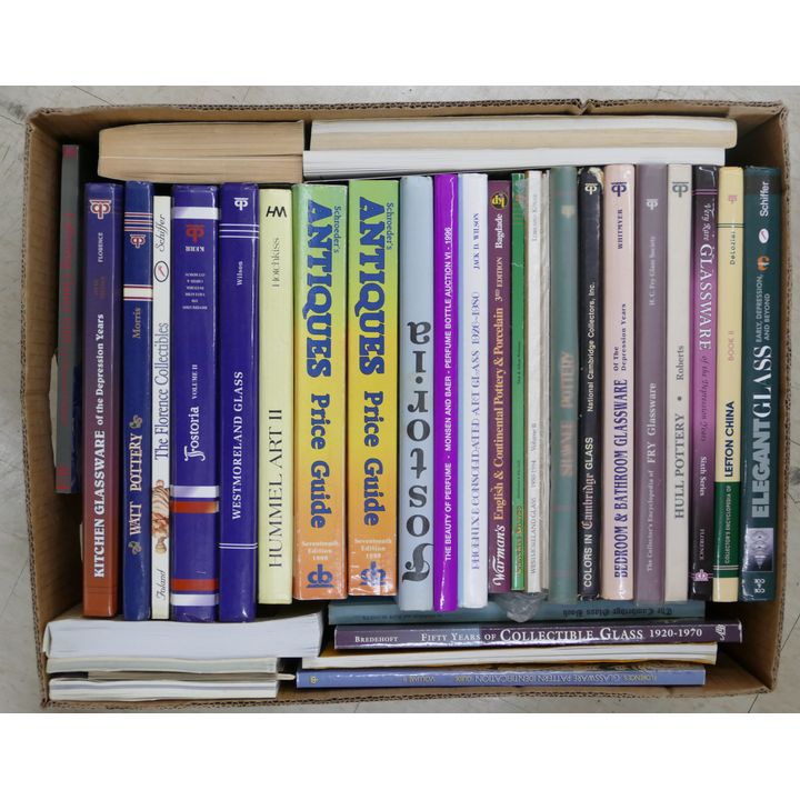 Box Old Glassware Books etc.