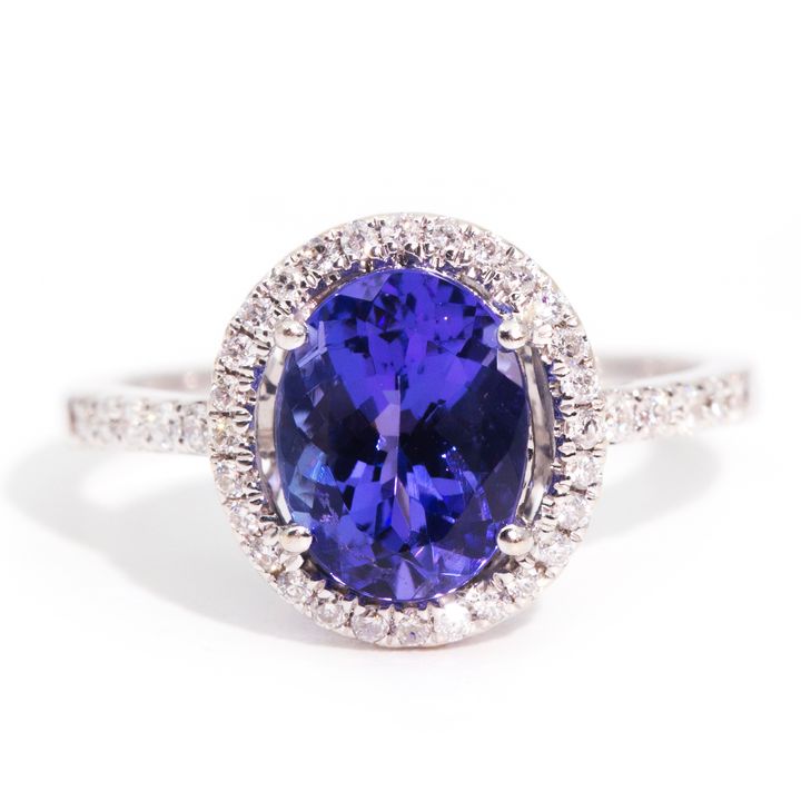 14ct Tanzanite & Diamond Ring