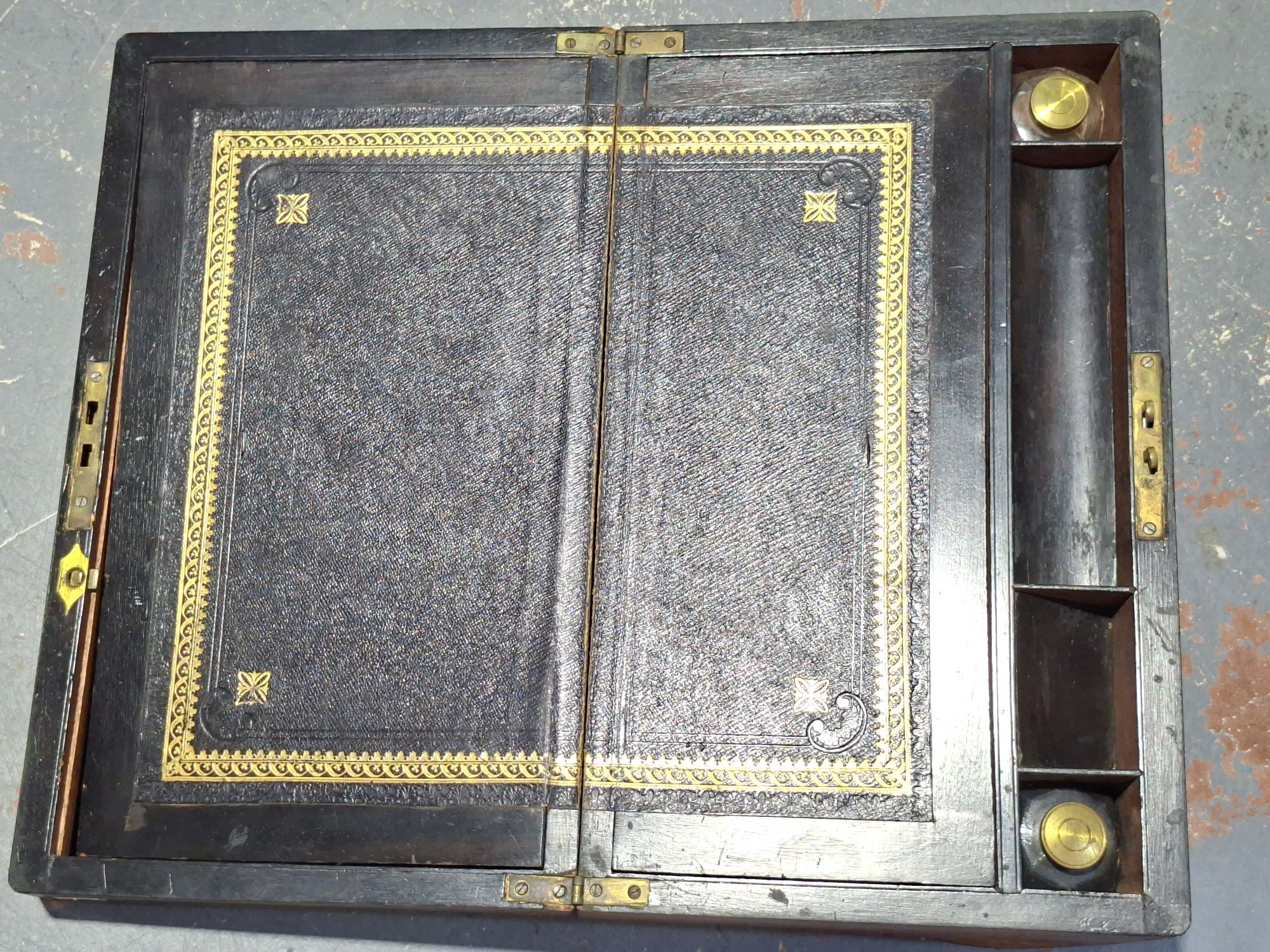 VICTORIAN WALNUT WRITING SLOPE