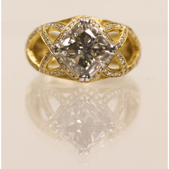 Ladies 4.5ct Radiant Cushion Cut Diamond Ring