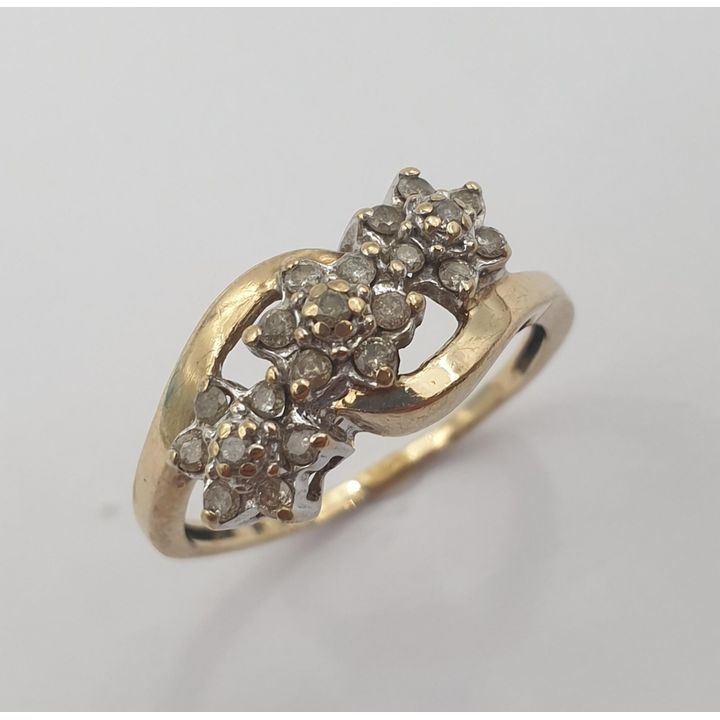 9ct Y/G Diamond Ring