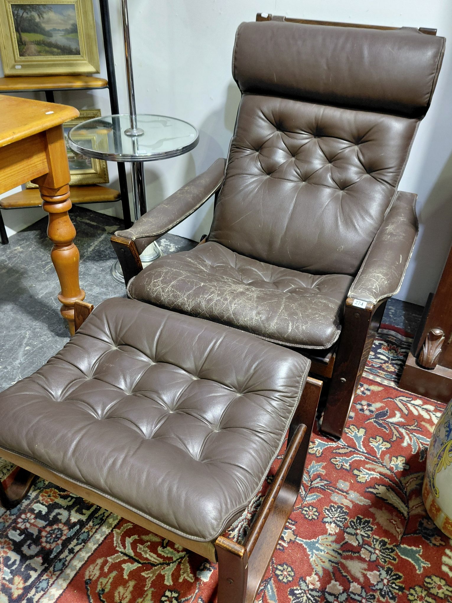 274 · MID-CENTURY CHAIR