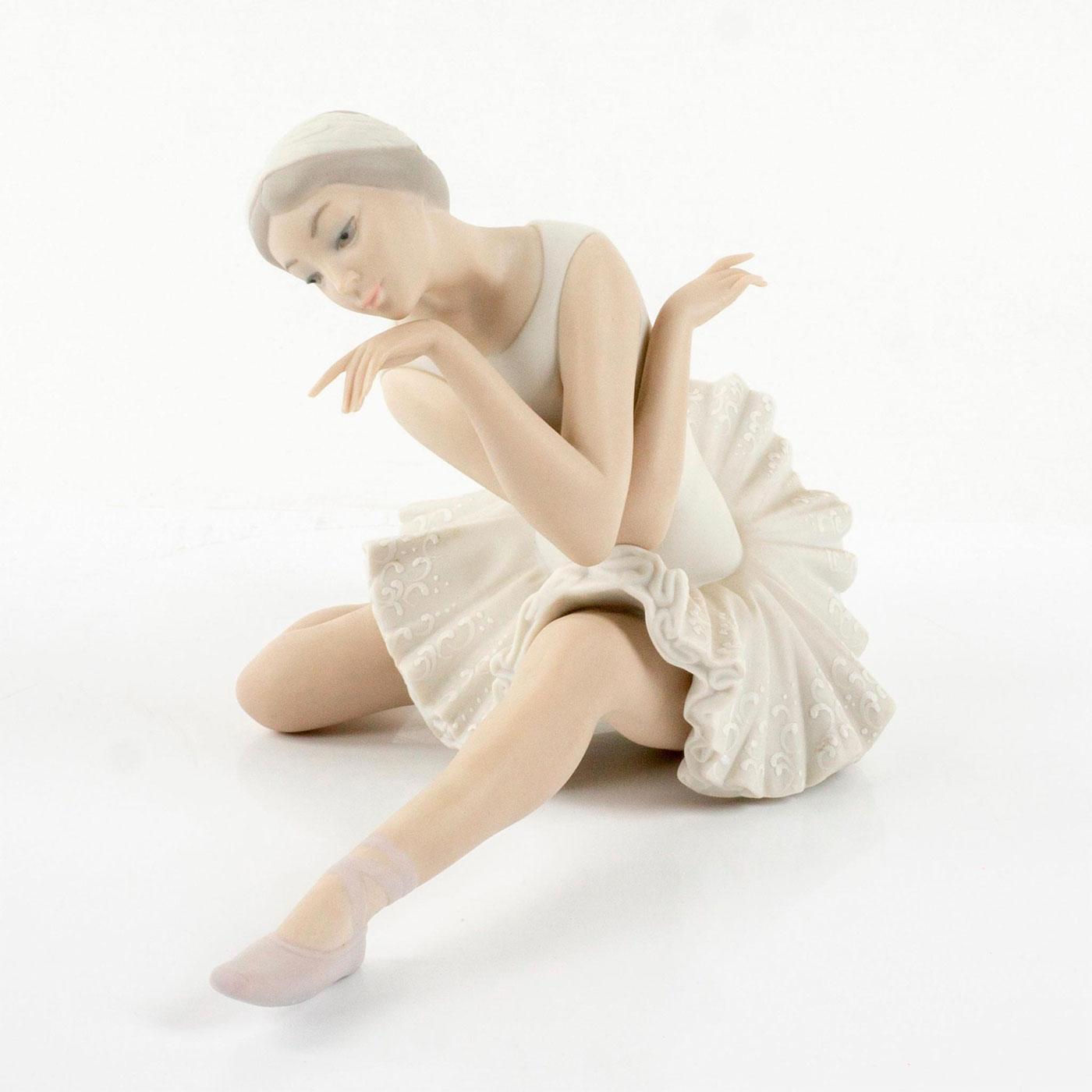 Lladro Figurine Ballerina ~ Death of the Swan ~ matte finish