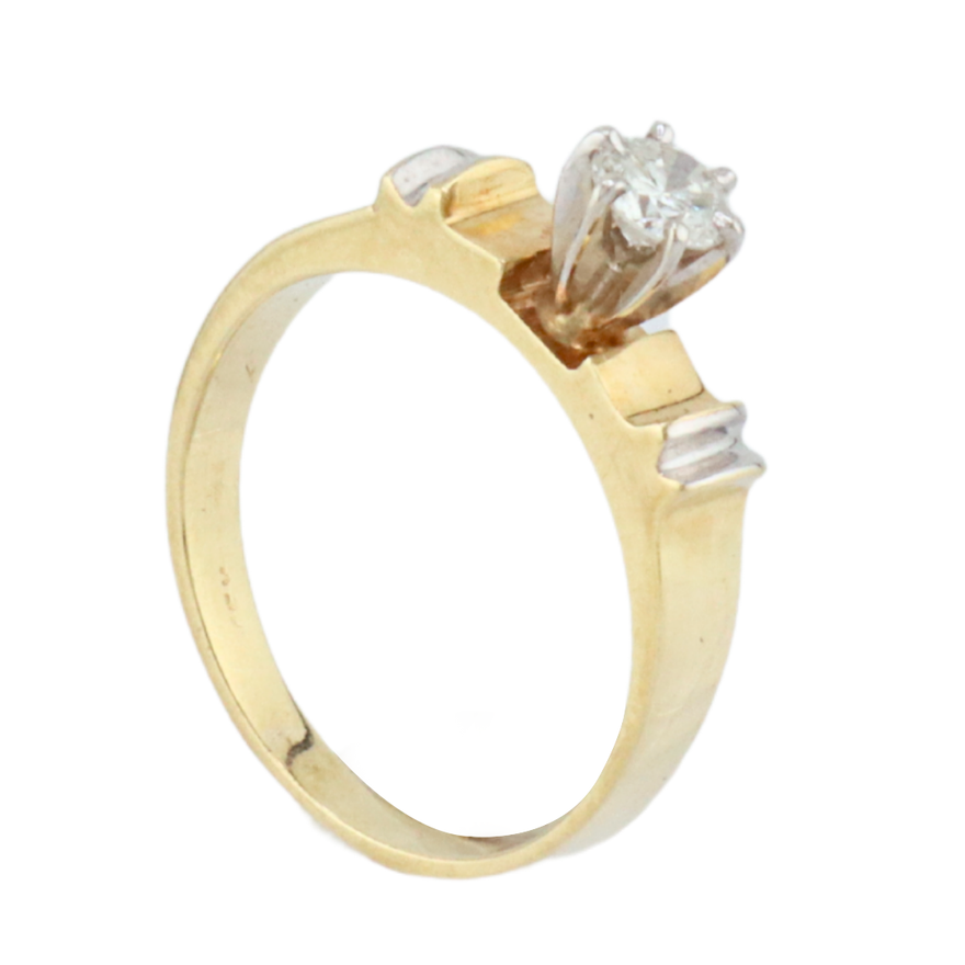Anillo solitario
