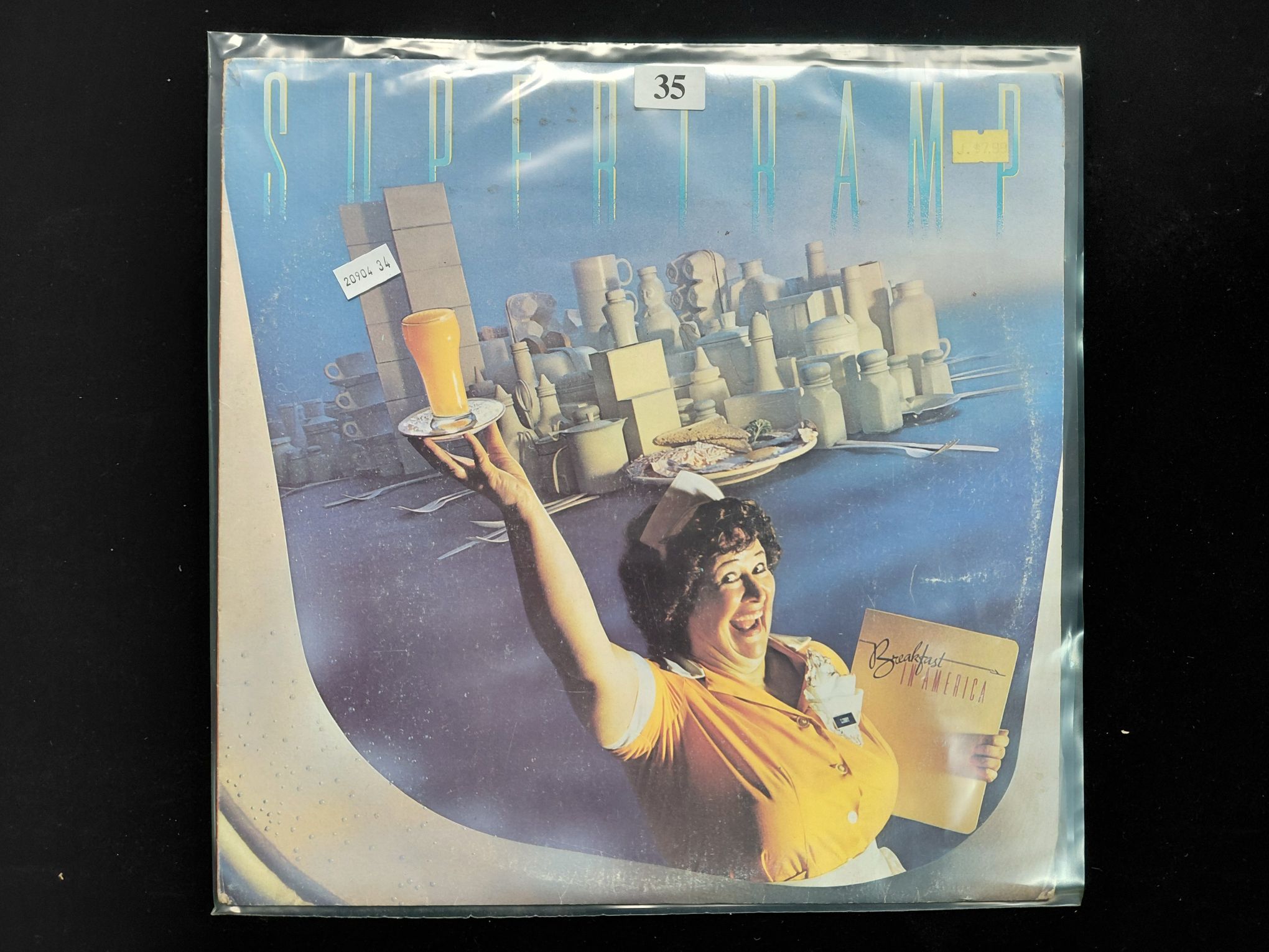 35 · SUPER TRAMP
